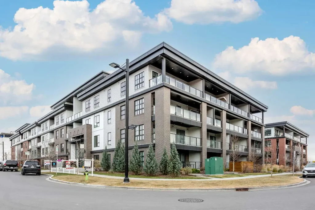 4275 Norford Avenue NW Calgary AB T3B6M2
