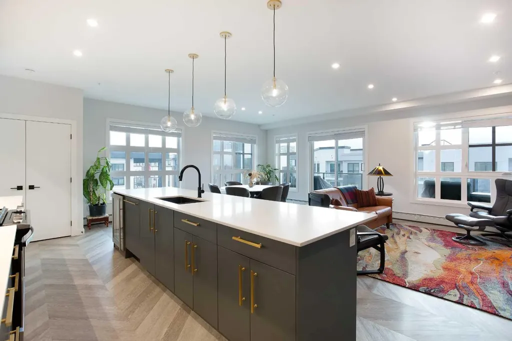 4275 Norford Avenue NW Calgary AB T3B6M2