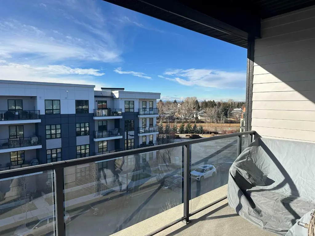 4275 Norford Avenue NW Calgary AB T3B6M2