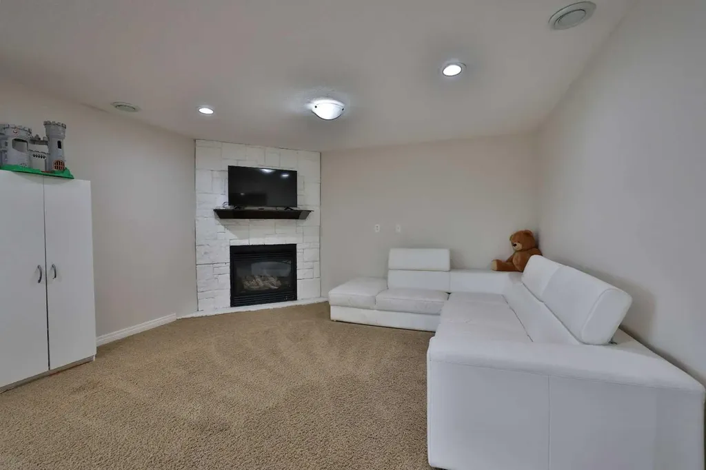 30048A Secondary Road 501 Cardston AB T0K 0K0