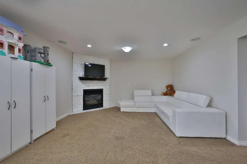 30048A Secondary Road 501 Cardston AB T0K 0K0