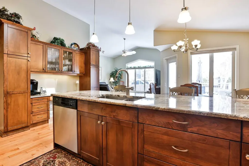 91 Fairmont Point S Lethbridge AB T1K 7W8