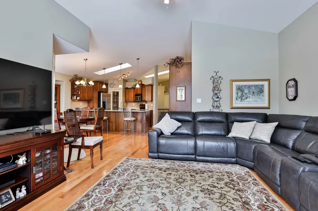91 Fairmont Point S Lethbridge AB T1K 7W8