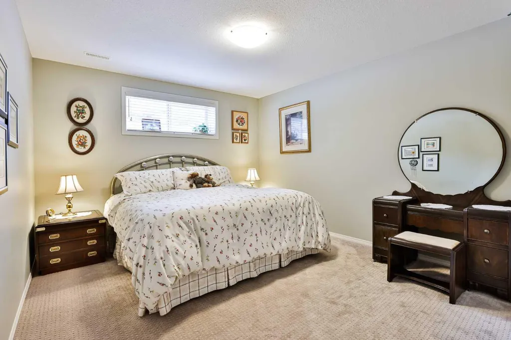 91 Fairmont Point S Lethbridge AB T1K 7W8