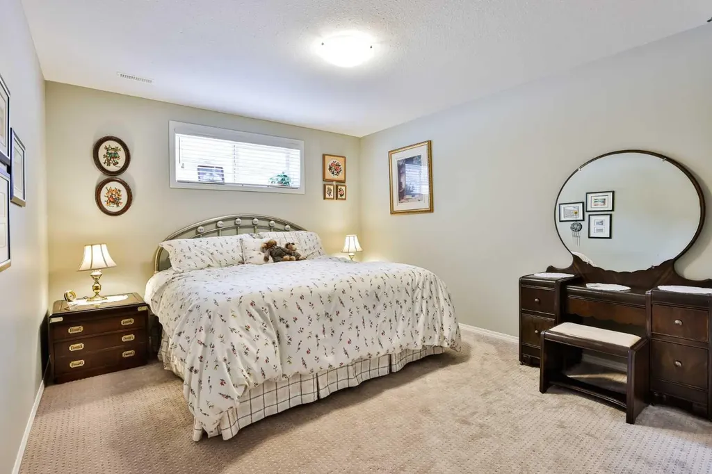 91 Fairmont Point S Lethbridge AB T1K 7W8