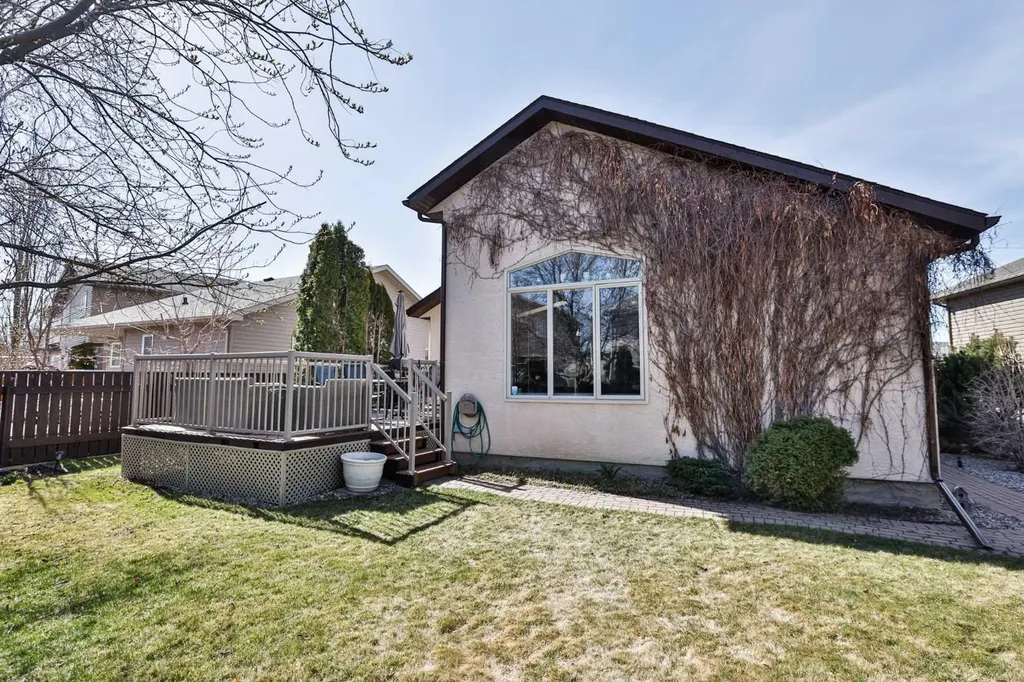 91 Fairmont Point S Lethbridge AB T1K 7W8
