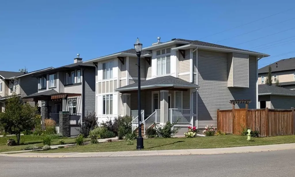 201 Rainbow Falls Glen Chestermere AB T1X 0S6