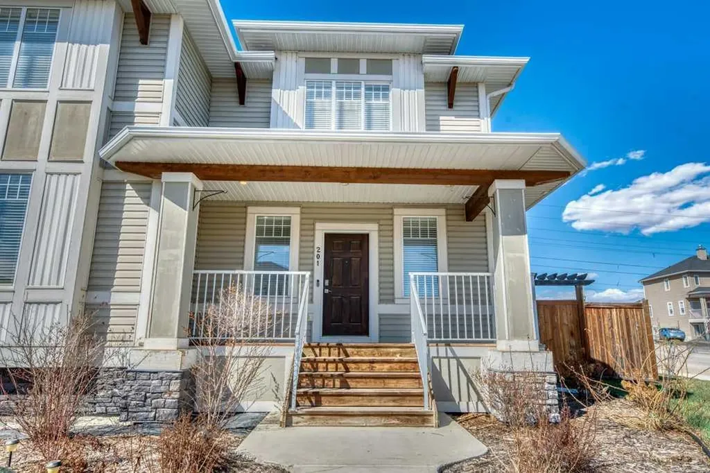 201 Rainbow Falls Glen Chestermere AB T1X 0S6