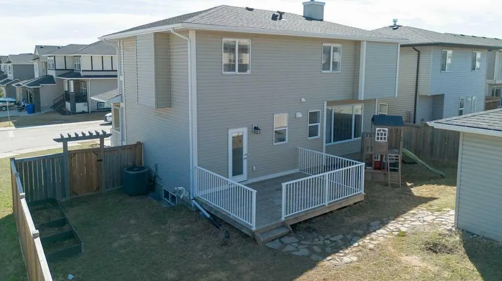 201 Rainbow Falls Glen Chestermere AB T1X 0S6