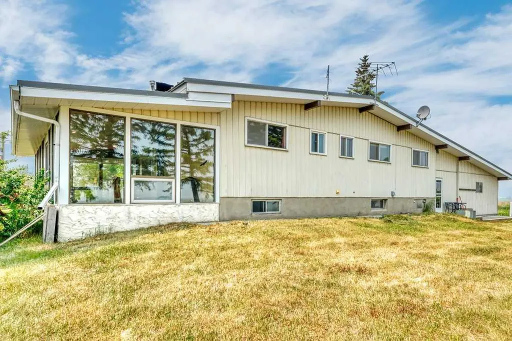 121 Cousin Street Rural Wheatland County AB T1P 0X8