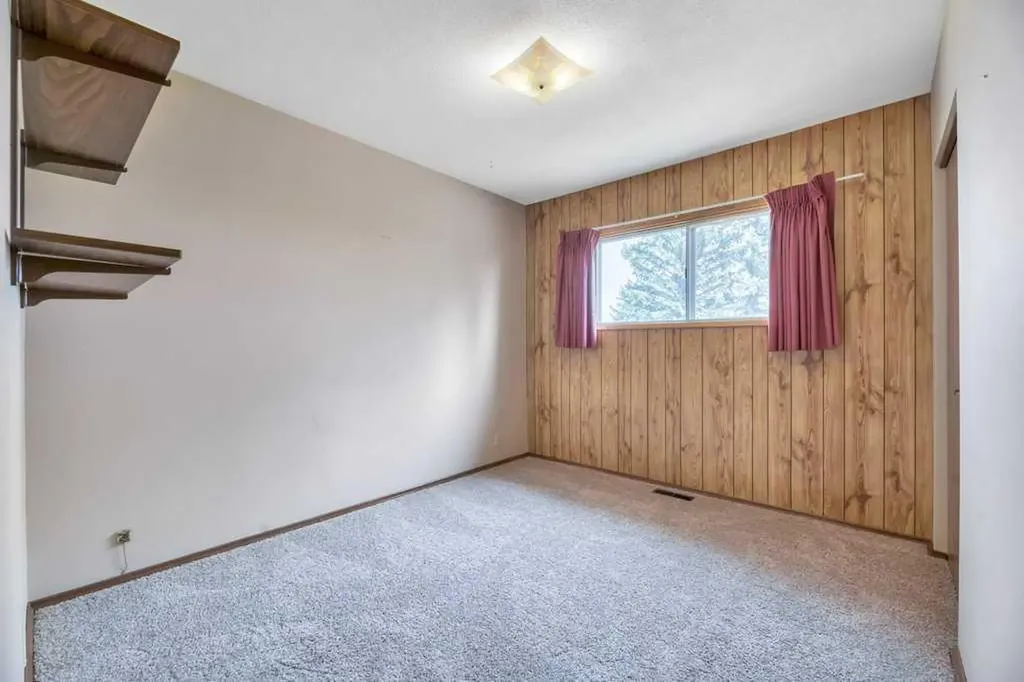 121 Cousin Street Rural Wheatland County AB T1P 0X8