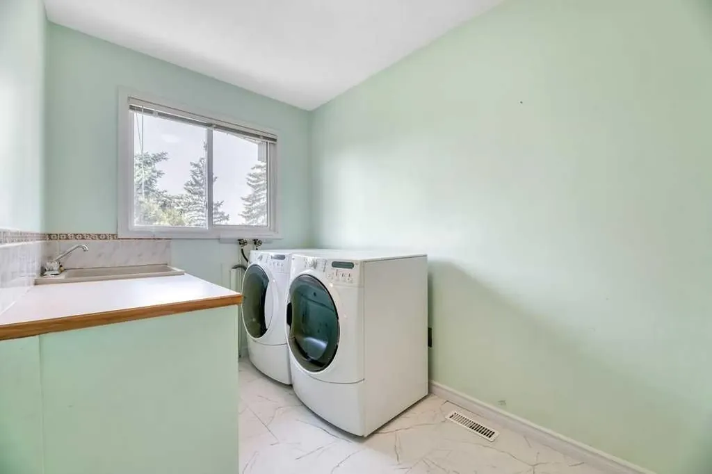 121 Cousin Street Rural Wheatland County AB T1P 0X8