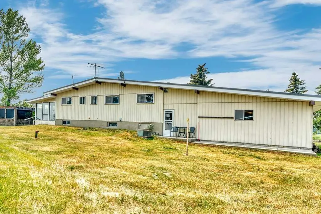 121 Cousin Street Rural Wheatland County AB T1P 0X8
