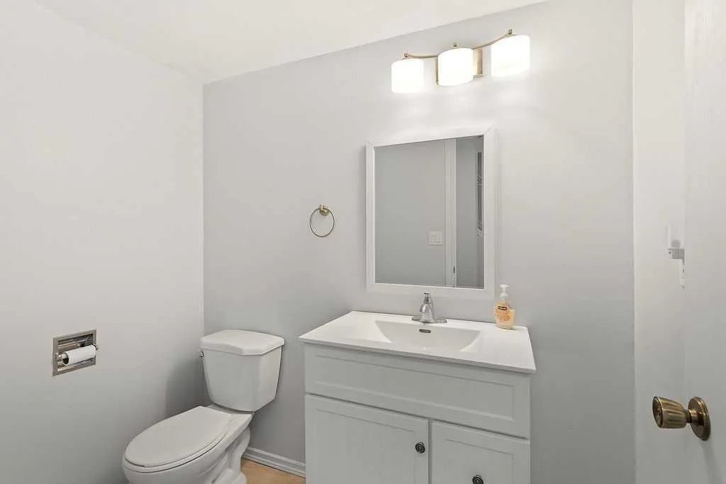 5520 1 Avenue SE Calgary AB T2A 5Z7