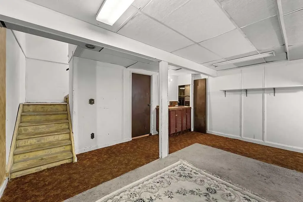 5520 1 Avenue SE Calgary AB T2A 5Z7