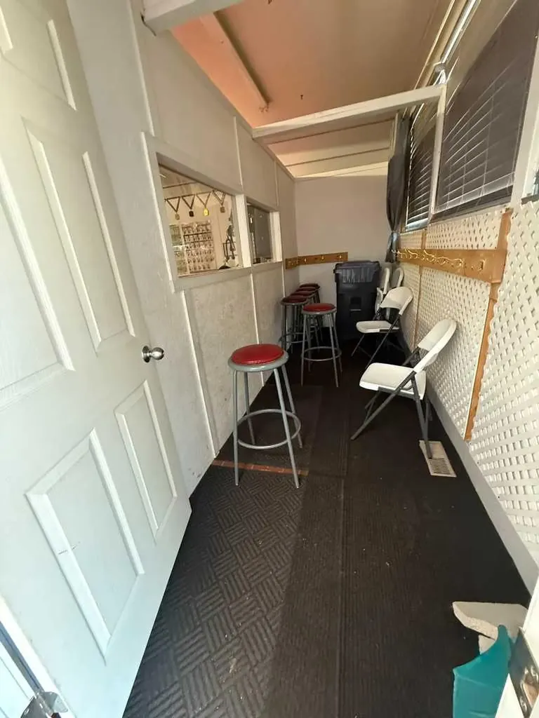 223 6 Street Beiseker AB T0M 0G0
