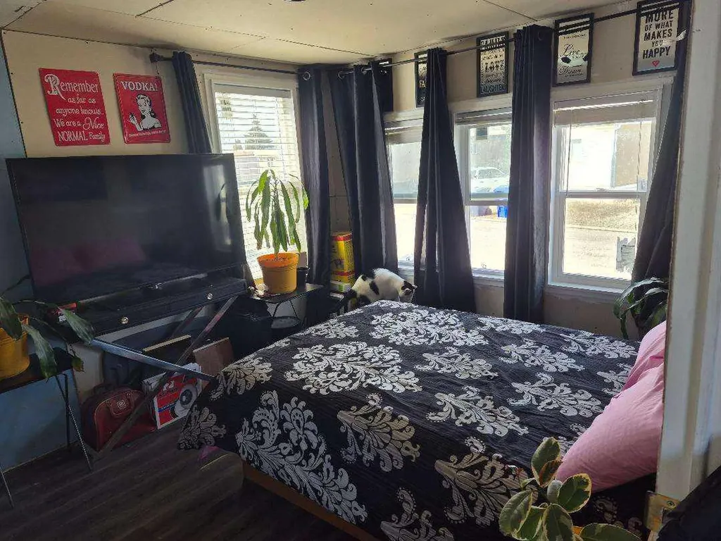 5103 61 Avenue Olds AB T4H 1L6