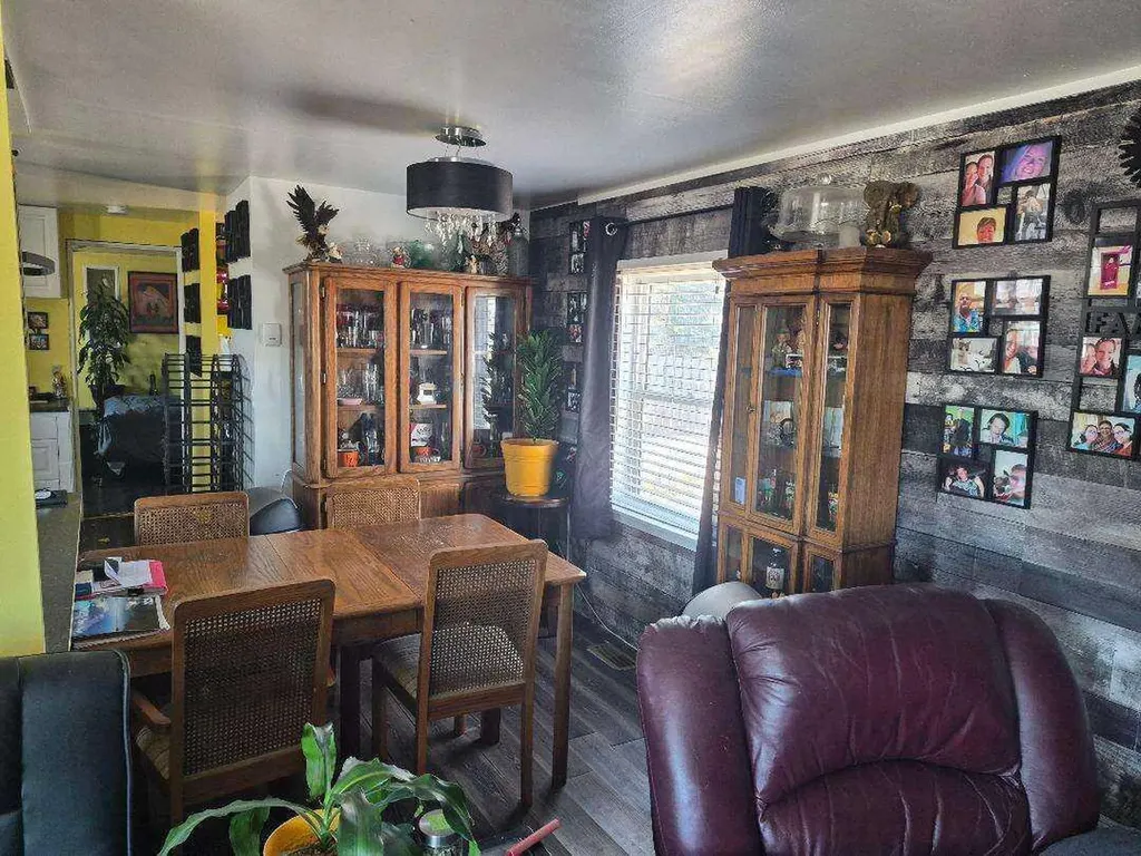 5103 61 Avenue Olds AB T4H 1L6