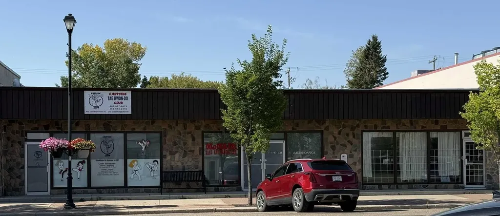 223 6 Street Beiseker AB T0M 0G0
