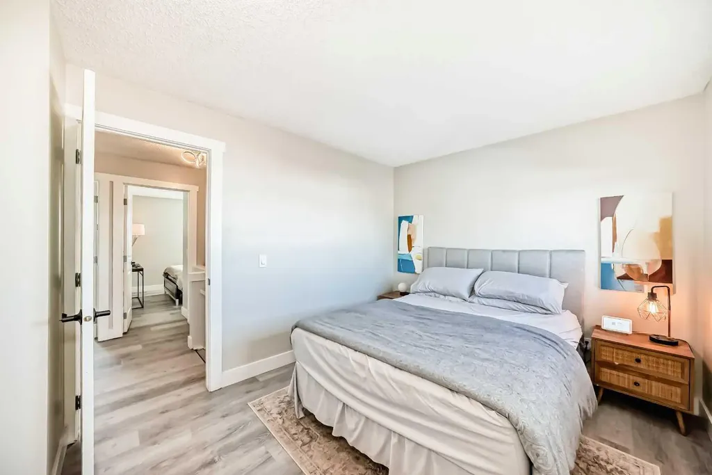 3920 44 Avenue NE Calgary AB T1Y 5V8