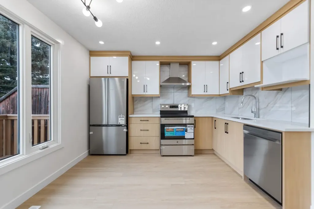 1051 Fonda Court SE Calgary AB T2A 5W1