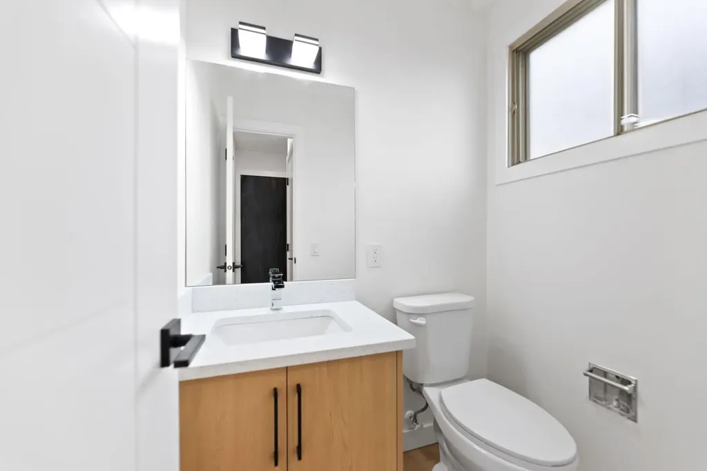 1051 Fonda Court SE Calgary AB T2A 5W1