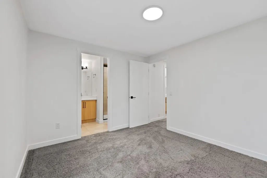 1051 Fonda Court SE Calgary AB T2A 5W1