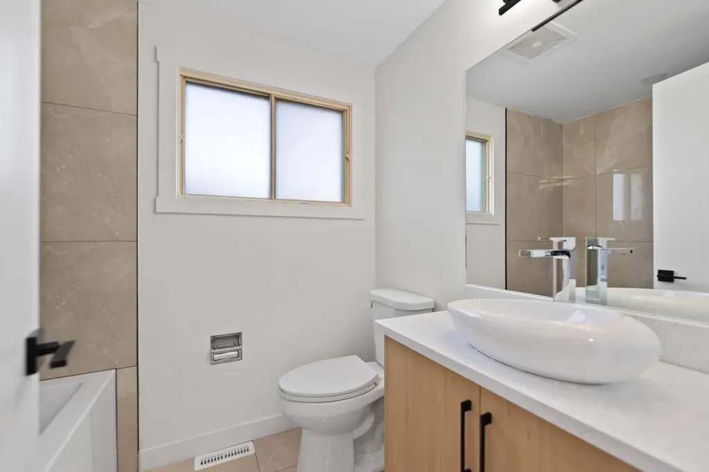 1051 Fonda Court SE Calgary AB T2A 5W1