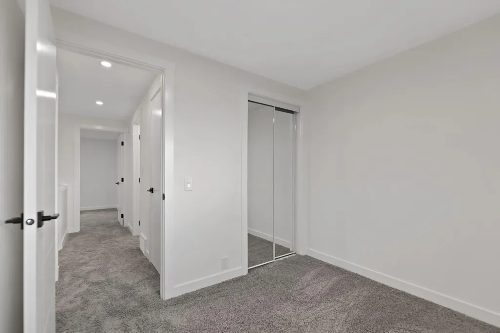 1051 Fonda Court SE Calgary AB T2A 5W1