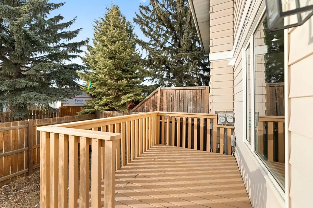 1051 Fonda Court SE Calgary AB T2A 5W1