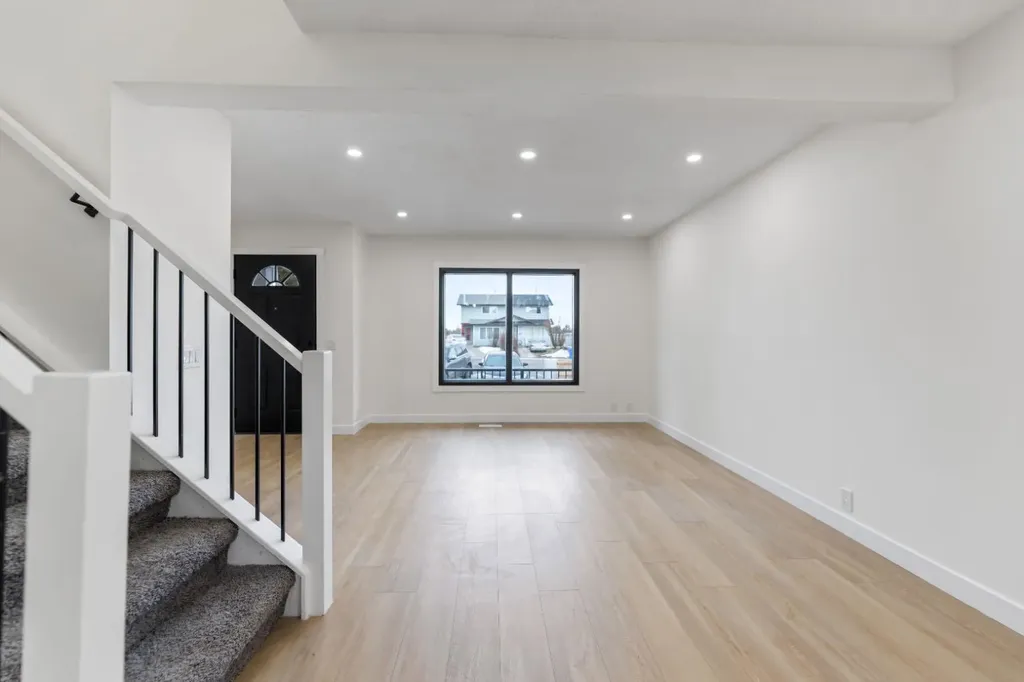 1051 Fonda Court SE Calgary AB T2A 5W1