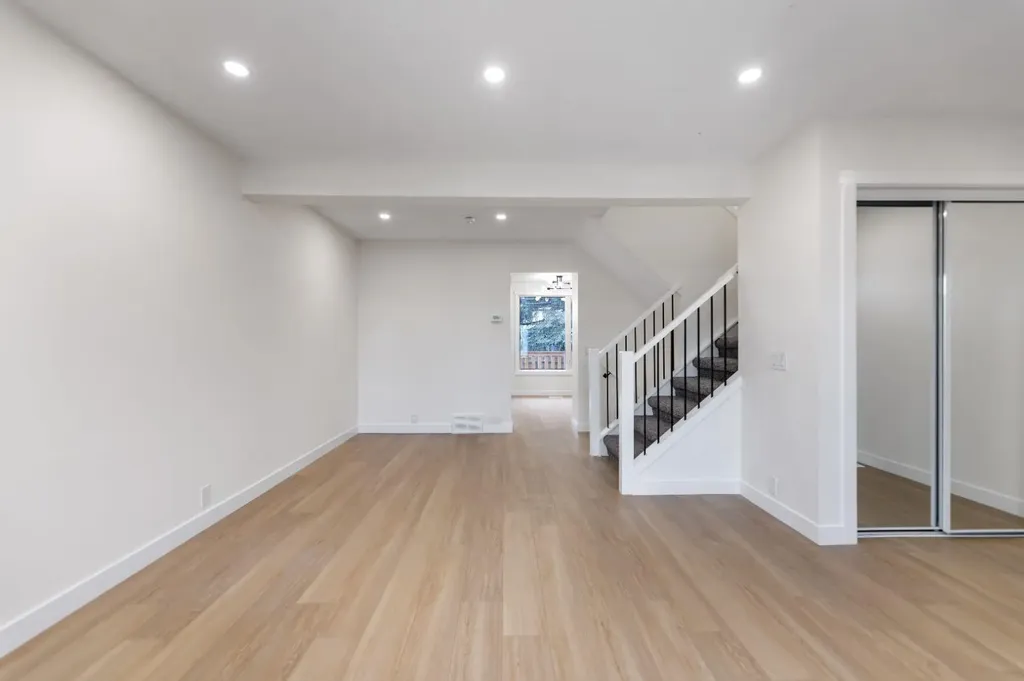 1051 Fonda Court SE Calgary AB T2A 5W1