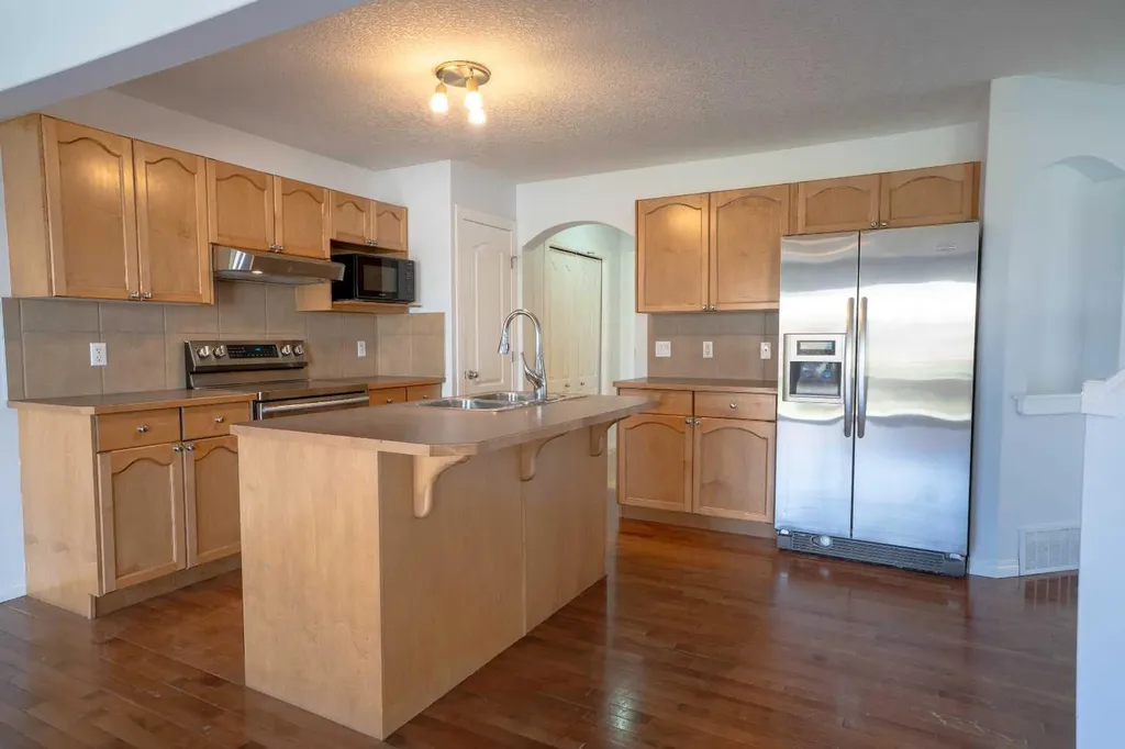 160 Covemeadow Road NE Calgary AB T3K6E7