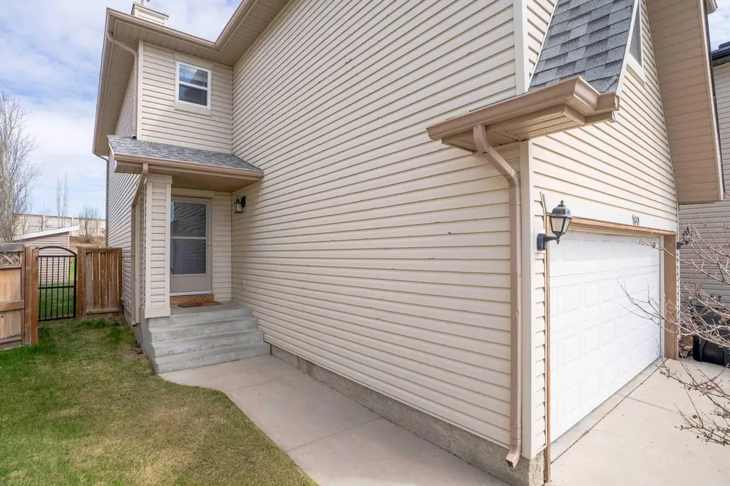 160 Covemeadow Road NE Calgary AB T3K6E7
