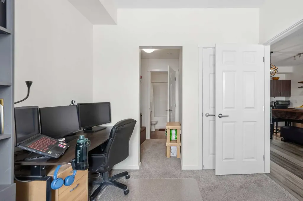 298 Sage Meadows Park NW Calgary AB T3P 1P5
