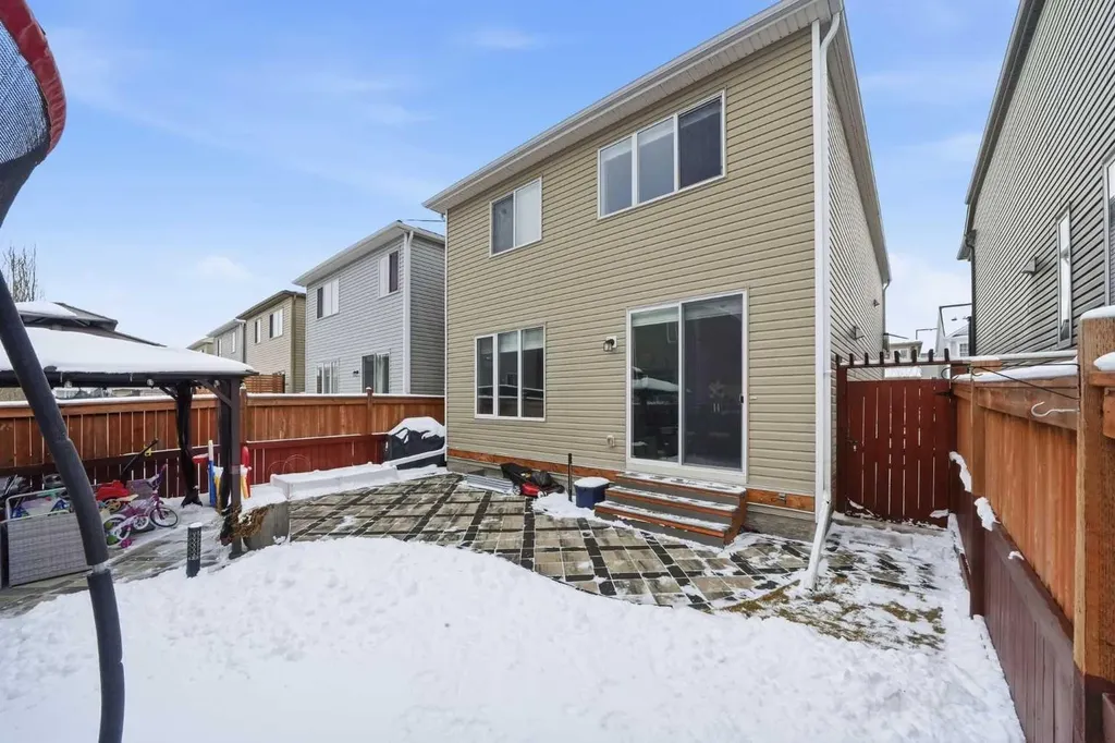 134 Windrow Link SW Airdrie AB T4B 4K4