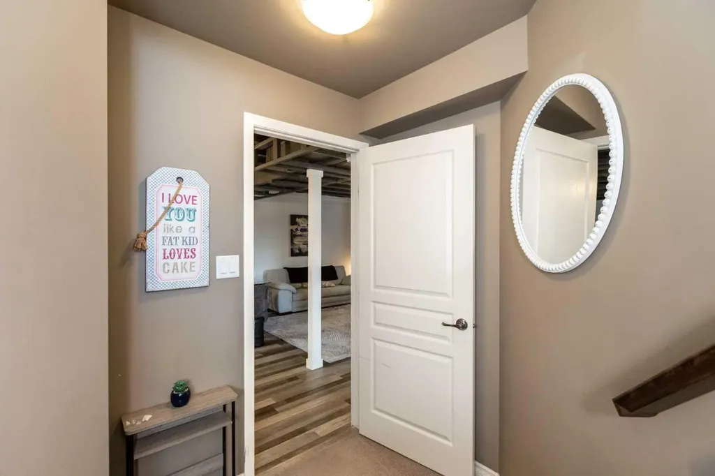 67 Bowman Circle Sylvan Lake AB T4S 0H9