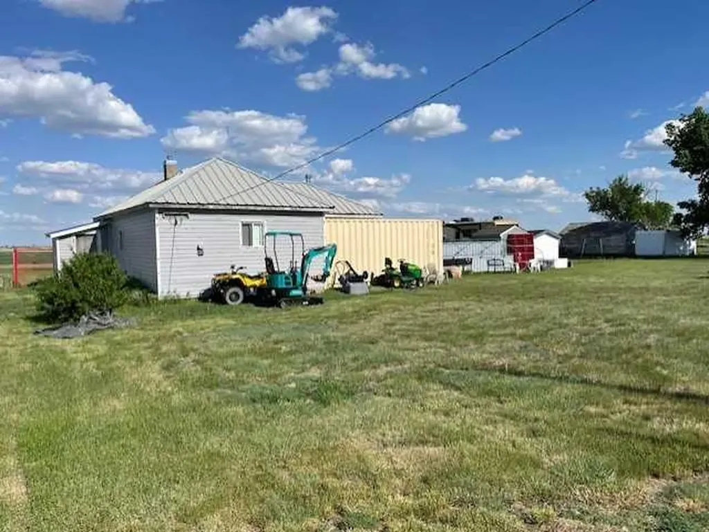 110 Tiller Street Skiff AB T0K 2B0