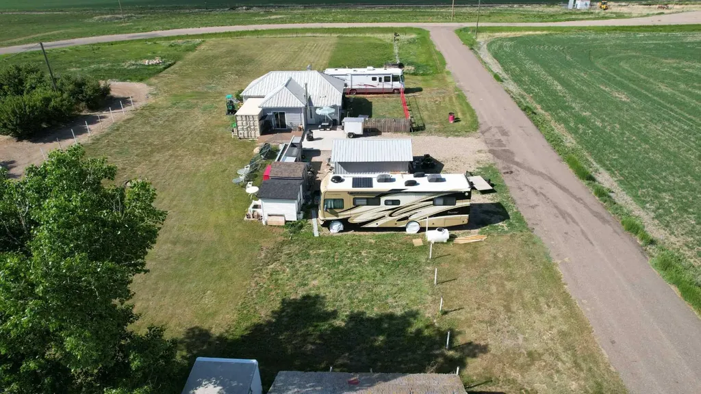 110 Tiller Street Skiff AB T0K 2B0