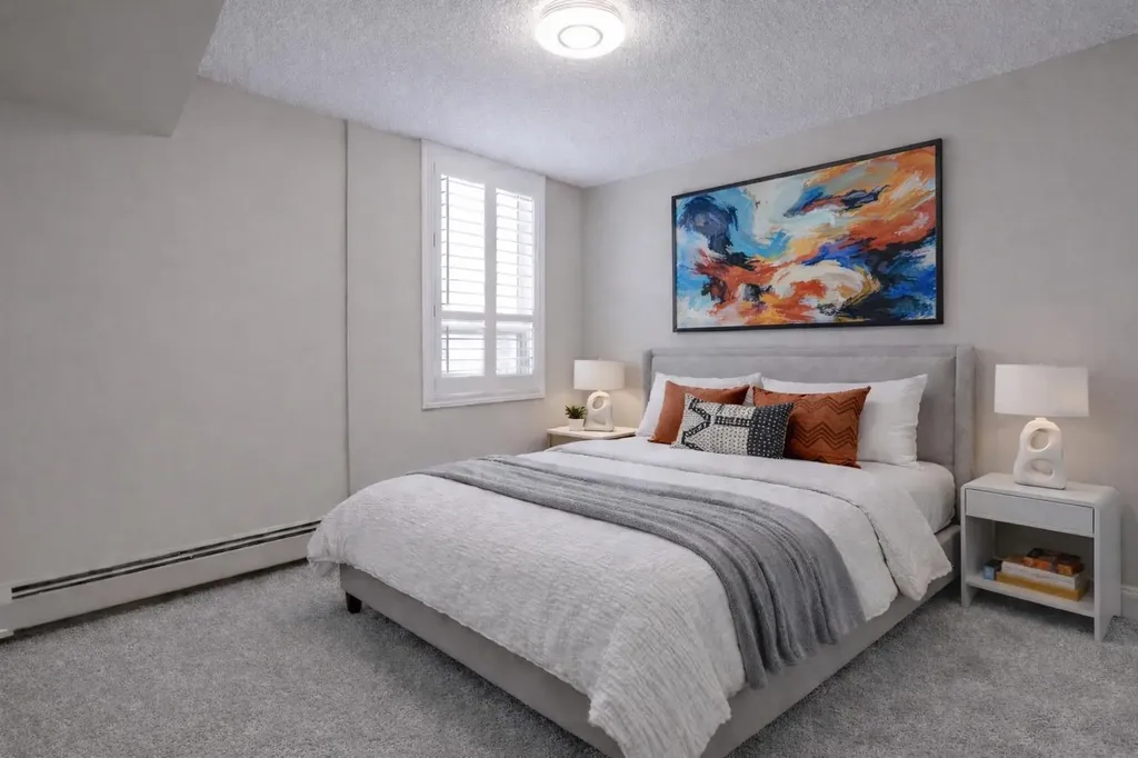 733 14 Avenue SW Calgary AB T2R 0W1