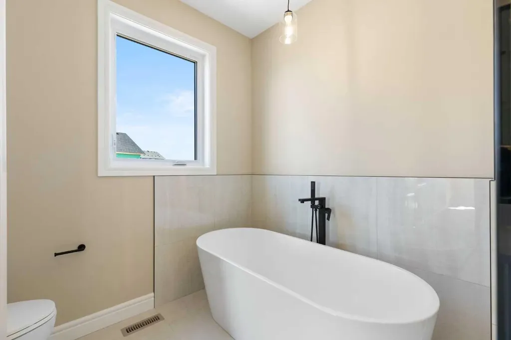259 Muirfield Crescent Lyalta AB T0J1Y1