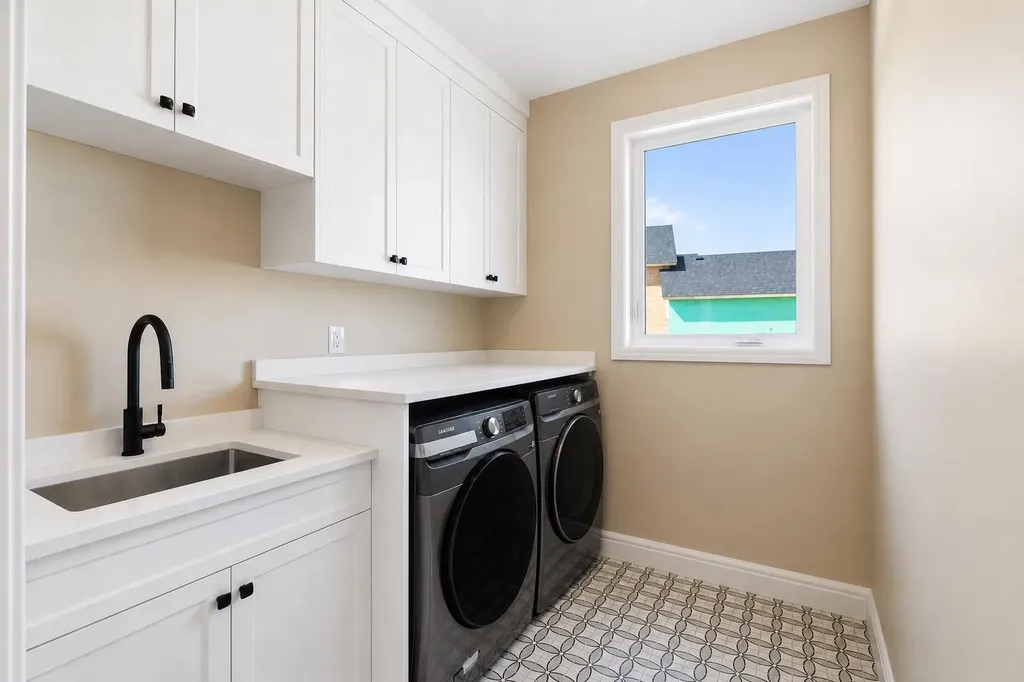 259 Muirfield Crescent Lyalta AB T0J1Y1