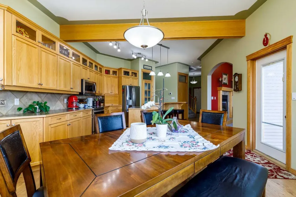 64 Lacey Close Red Deer AB T4R 3R7