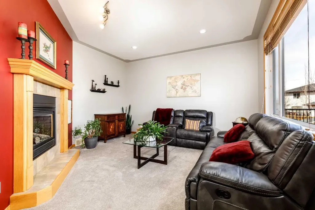 64 Lacey Close Red Deer AB T4R 3R7