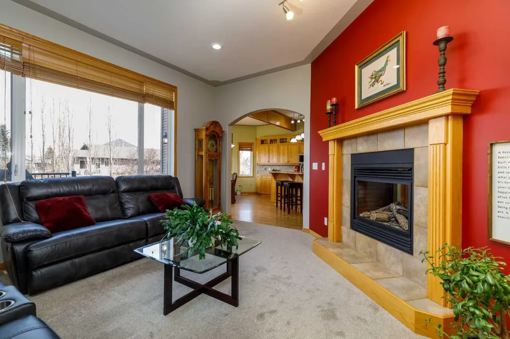 64 Lacey Close Red Deer AB T4R 3R7