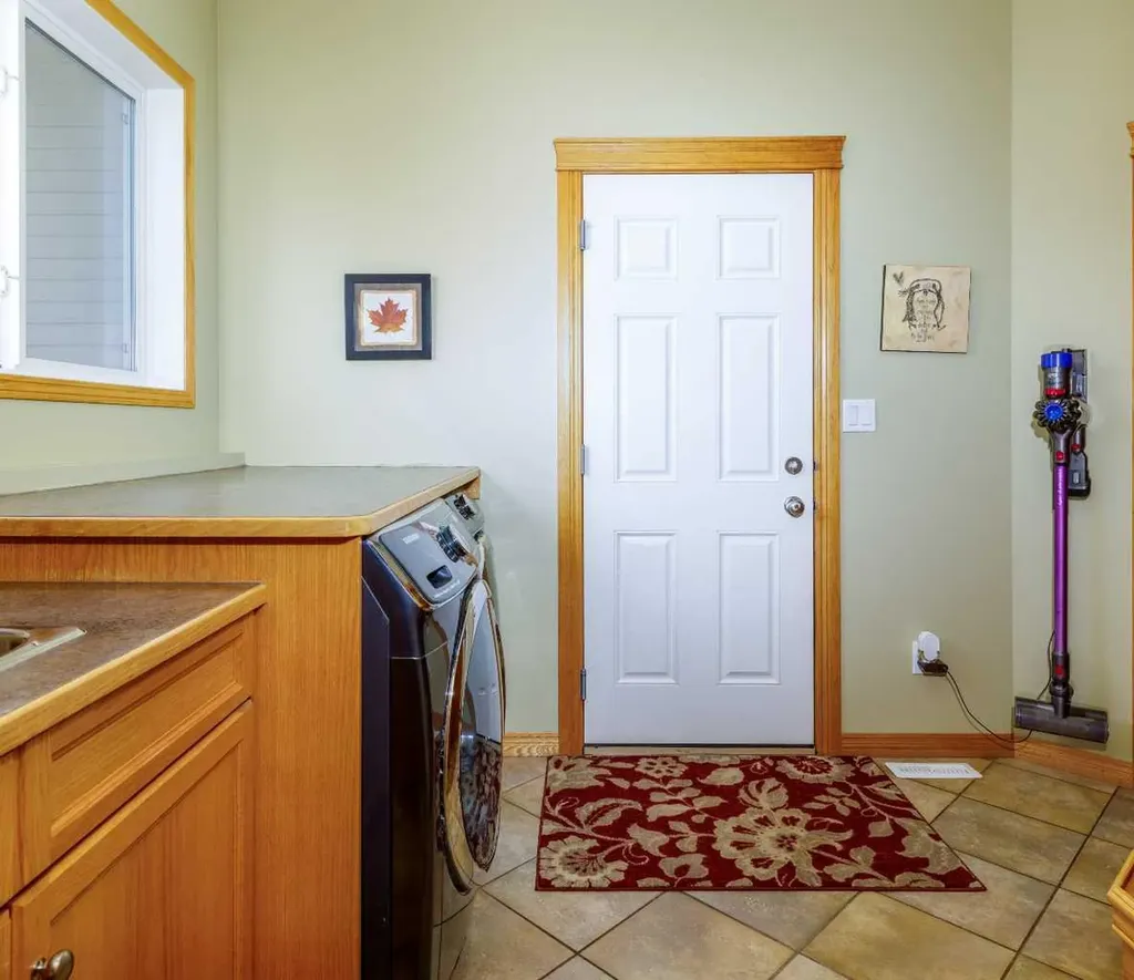 64 Lacey Close Red Deer AB T4R 3R7