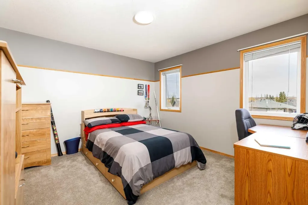 64 Lacey Close Red Deer AB T4R 3R7