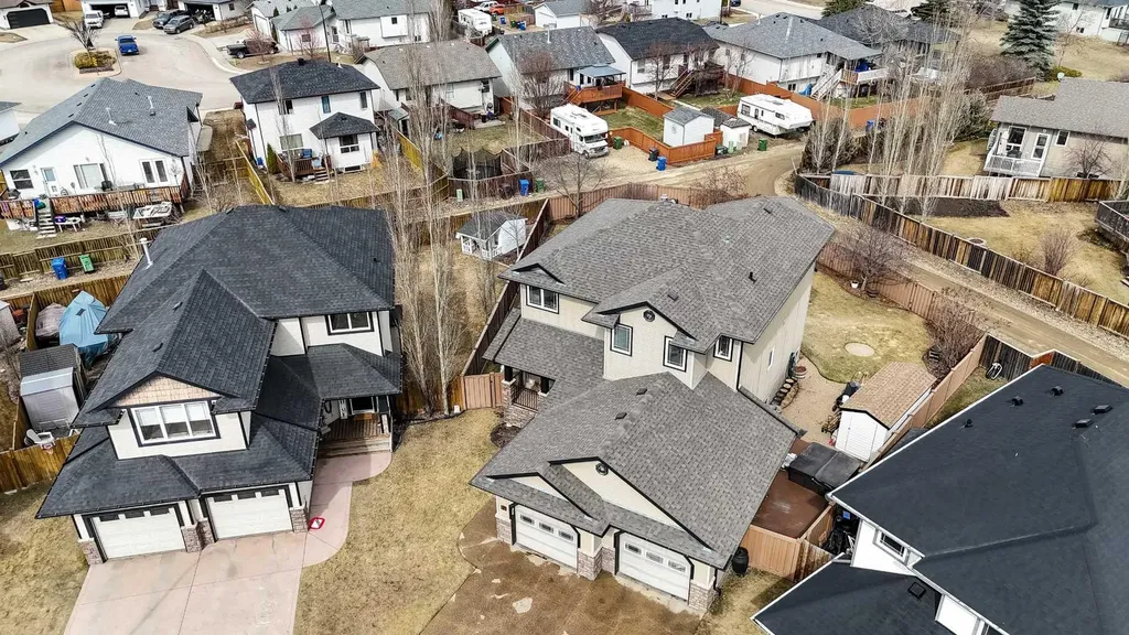 64 Lacey Close Red Deer AB T4R 3R7