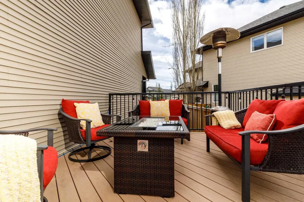 64 Lacey Close Red Deer AB T4R 3R7