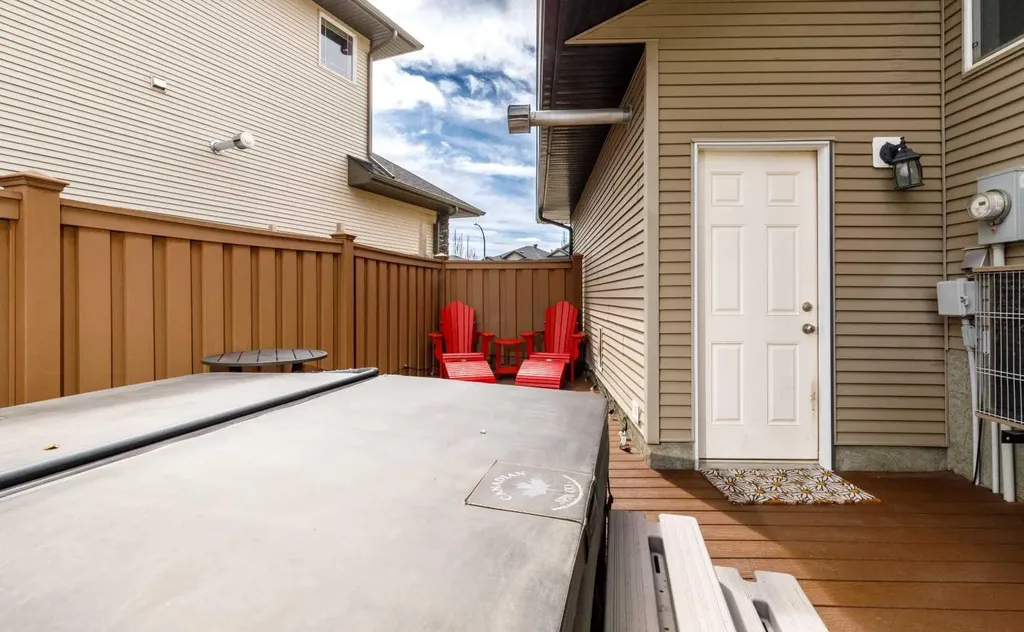64 Lacey Close Red Deer AB T4R 3R7